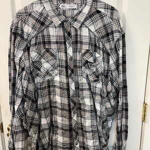 BKE Black and White Casual Button Down Shirt